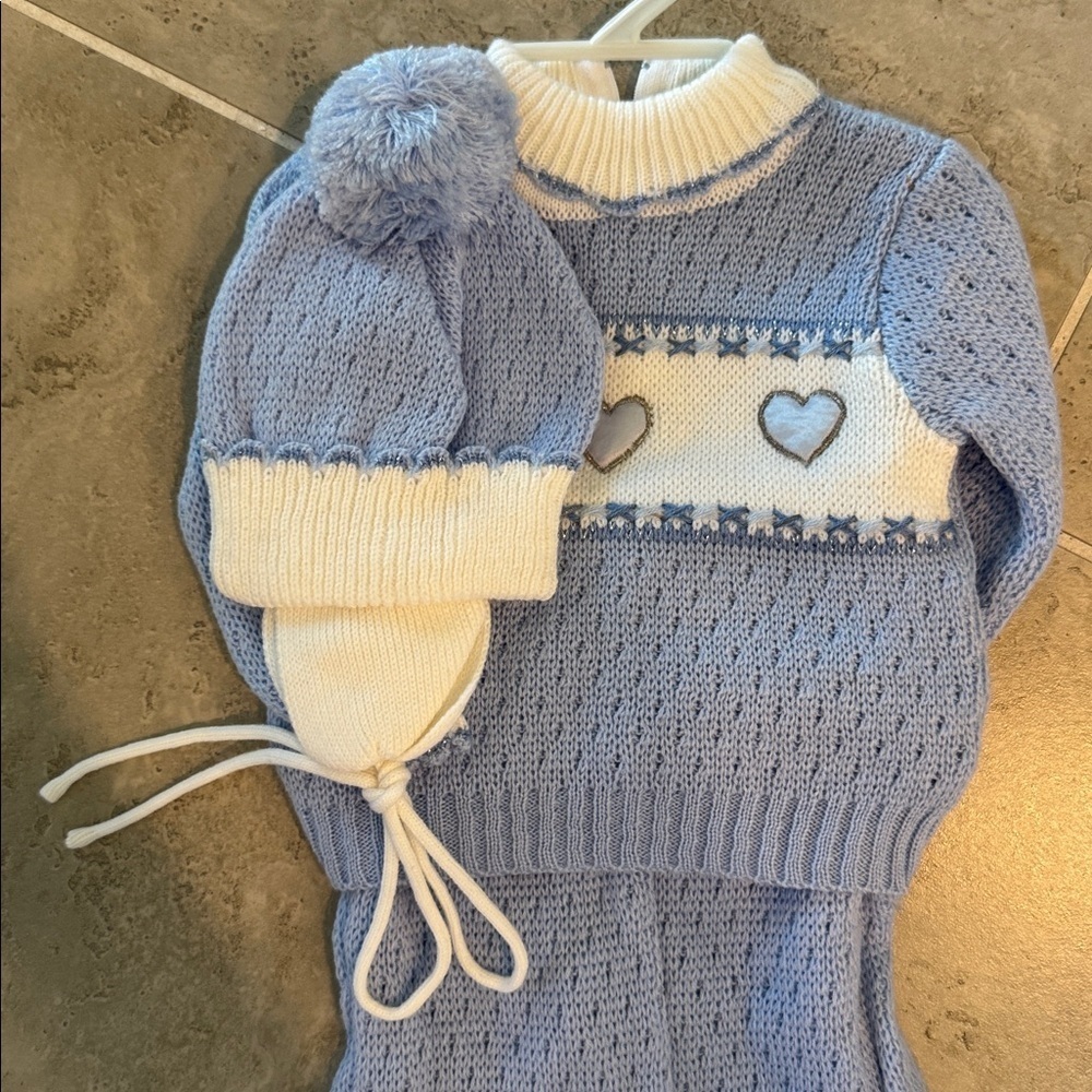 Vintage Knit Baby Outfit with Hat NWOT - Picture 3 of 6